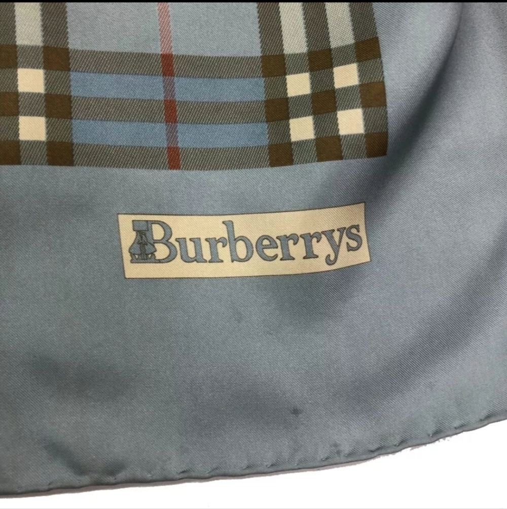Burberrys Vintage Check Silk Scarf - Picture 7 of 9